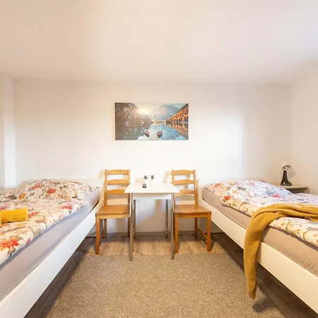 Bis 4 Personen Bremen