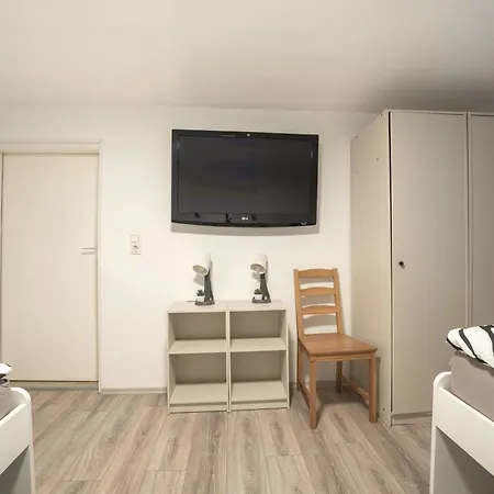 Apartment Gemuetliche Monteurwohnung Im Souterrain