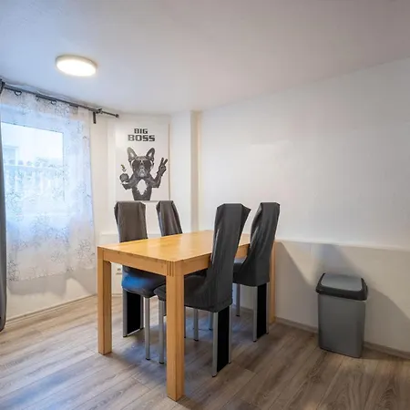 Apartment Gemuetliche Monteurwohnung Im Souterrain Bremen
